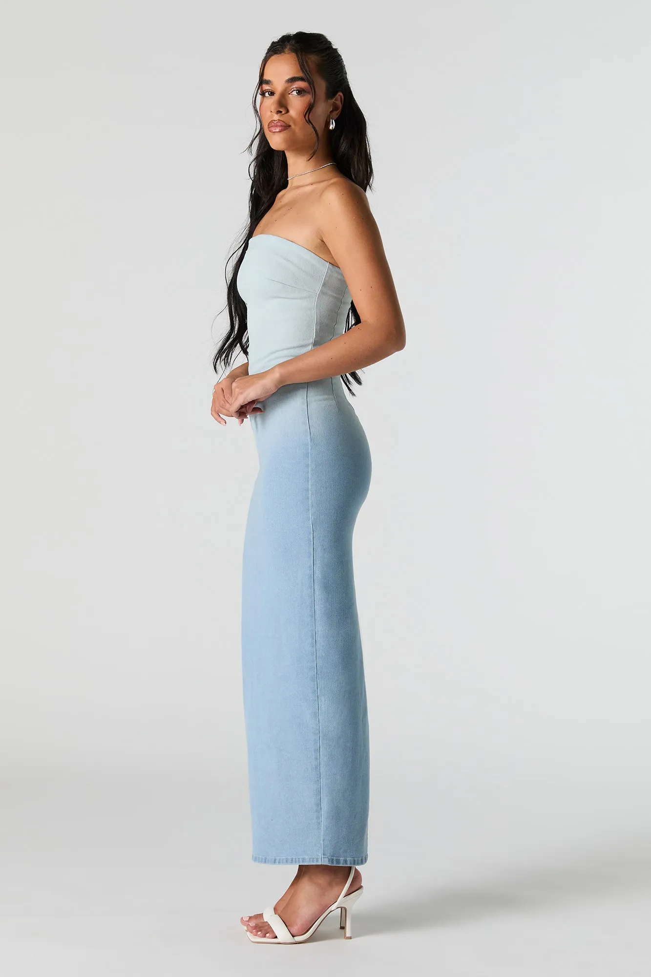 Robe maxi sans bretelles en denim ombré