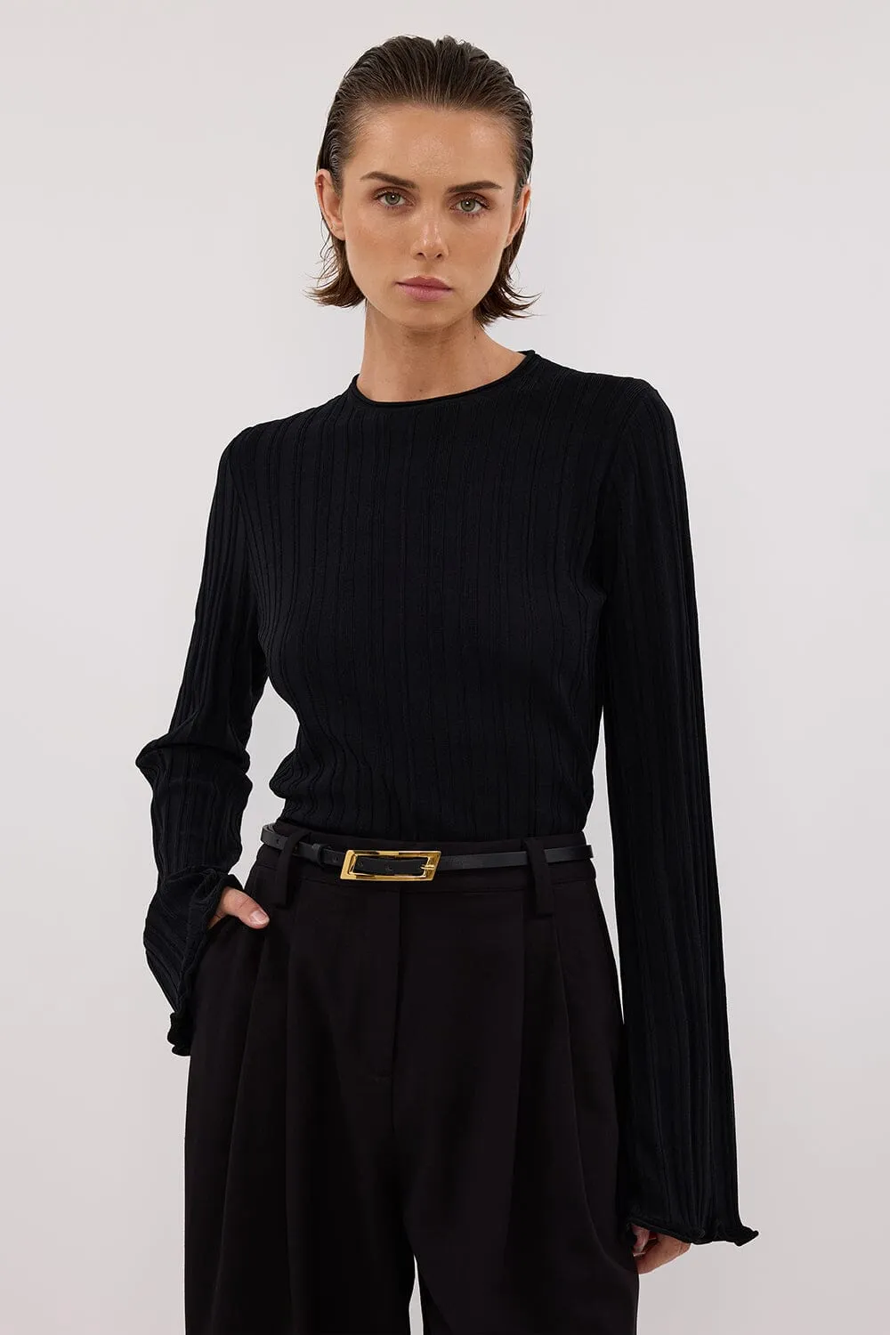 SYLVIA BLACK CREW KNIT TOP