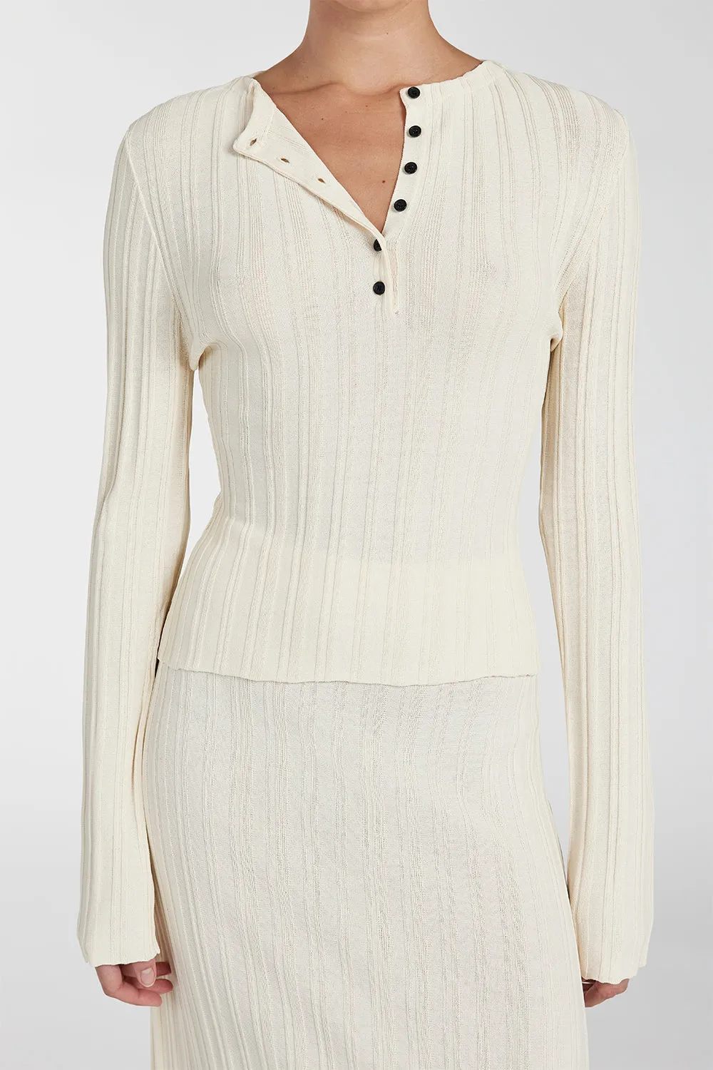 SYLVIA CREAM LONG SLEEVE TOP