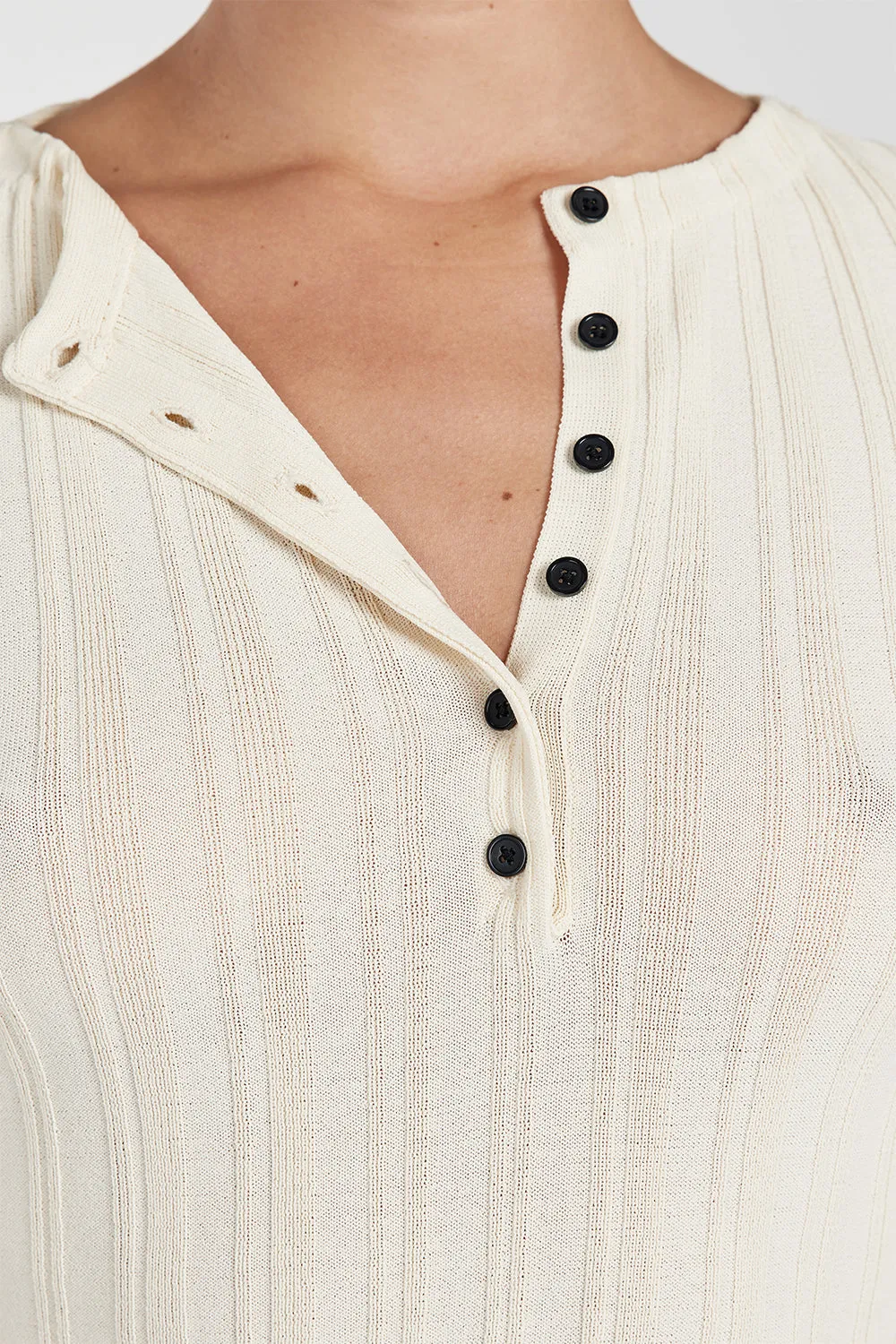 SYLVIA CREAM LONG SLEEVE TOP