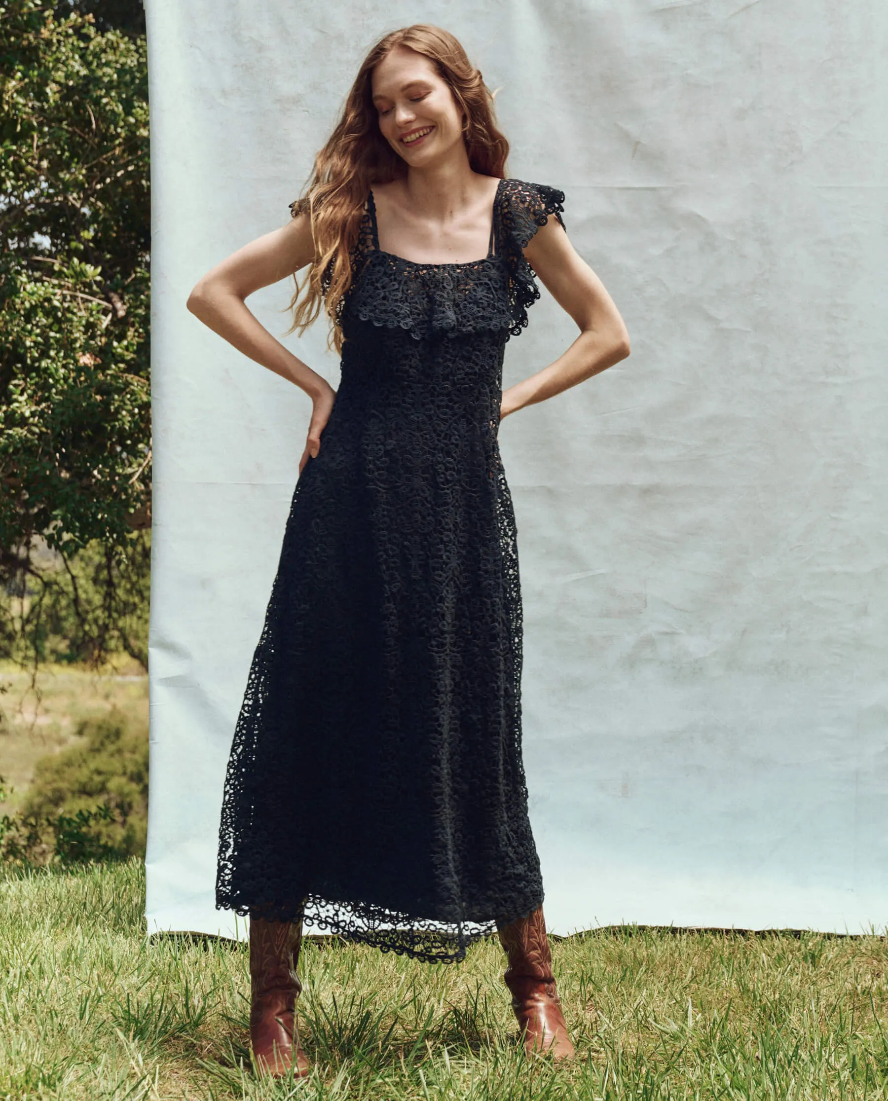 The Balcony Dress. -- Navy