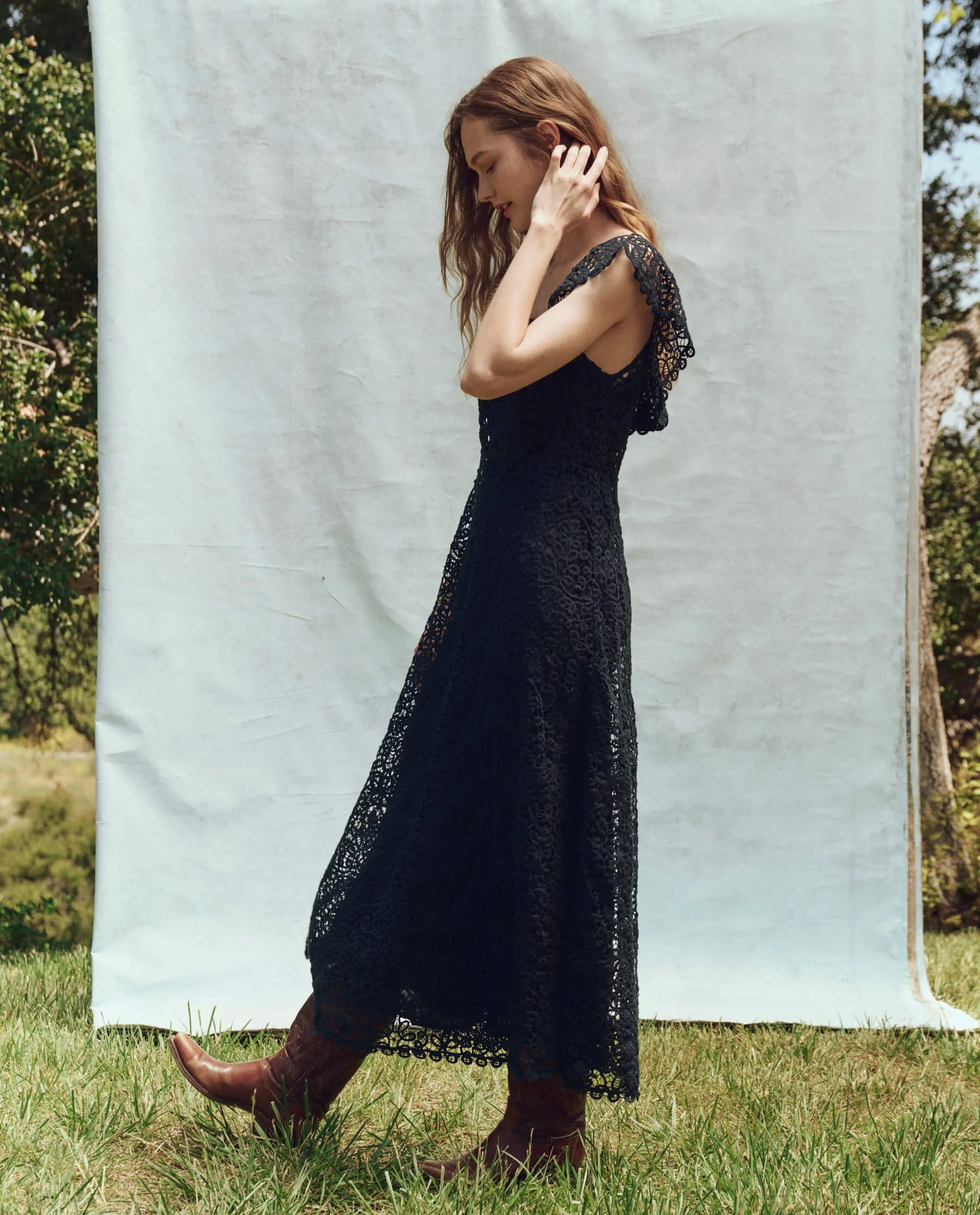 The Balcony Dress. -- Navy