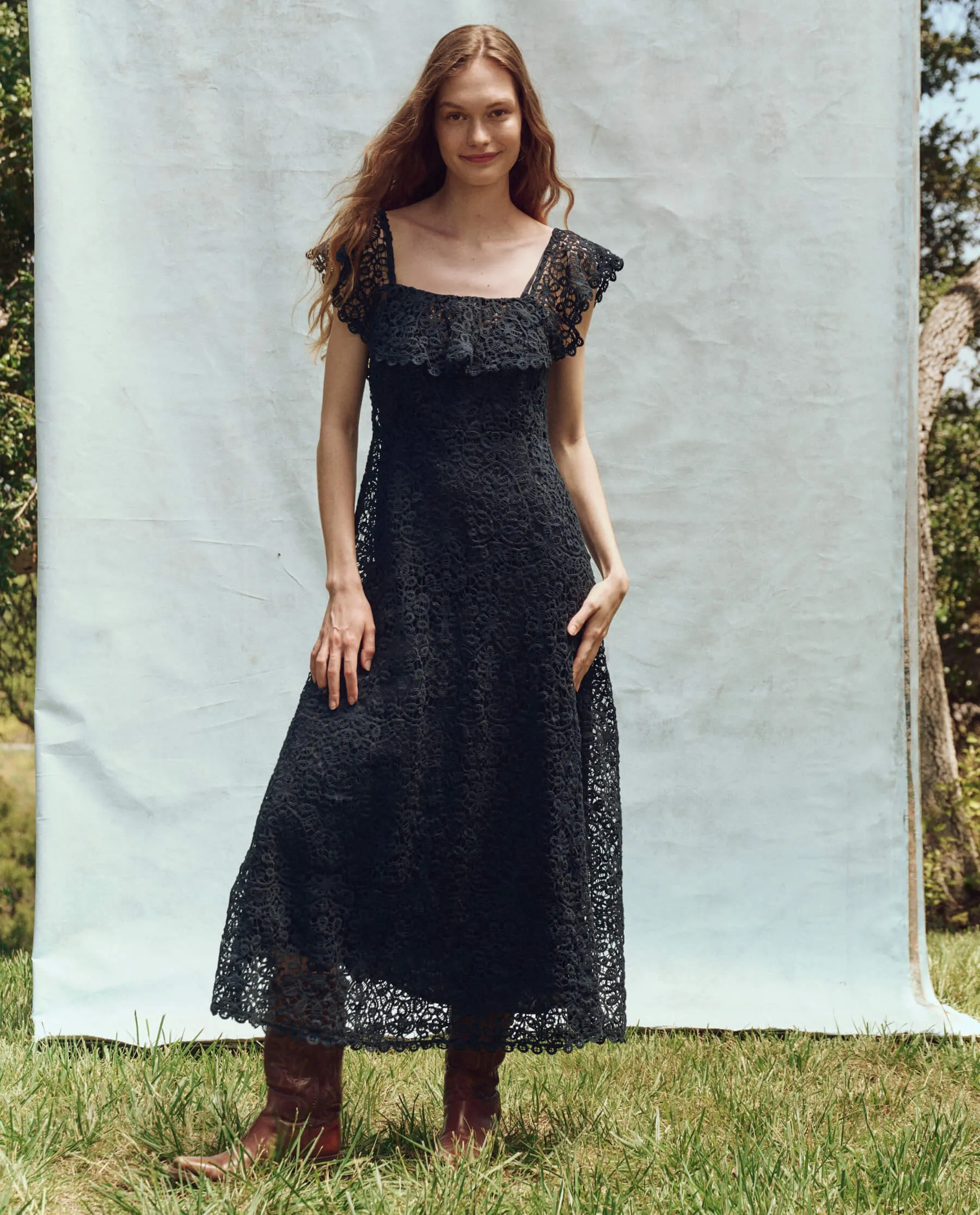 The Balcony Dress. -- Navy